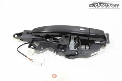 2018-2025 CHEVROLET MALIBU ПЕРЕДНЯЯ ЛЕВАЯ СТОРОНА НАРУЖНАЯ ДВЕРНАЯ РУЧКА С БАЗОЙ OEM - Изображение 1 из 4