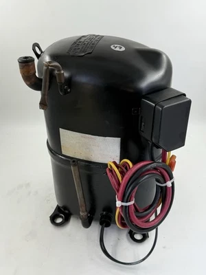 Copeland, 57,000 BTU, R22, R407C, Hermetic Compressor CRP5-0450-PFV-270 / 230V - Image 1 of 4
