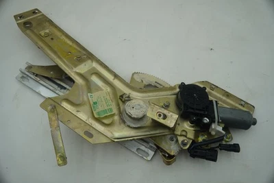 Мотор регулятора окна правой пассажирской двери 67904210 Ferrari 360 Modena 04 F430 - Изображение 1 из 4