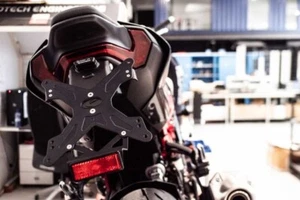 EVOTECH PORTATARGA REGOLABILE RECLINABILE KAWASAKI Z 900 2025 - Imagen 1 de 4