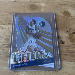 2020-21 Panini Revolution - Liftoff! Luka Dončić #8 - Bild 1 von 2