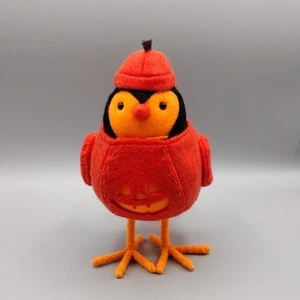 2017 Target Hyde Eek Halloween Bird CARVER Orange Pumpkin Featherly Friends - Picture 1 of 12