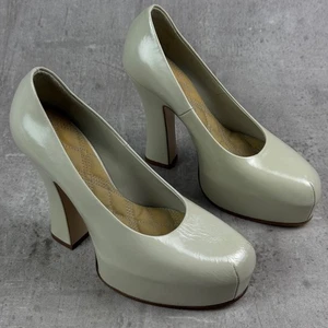 BURBERRY Off-White Leather Arch Pumps Pebble - Picture 1 of 10