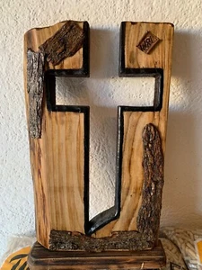 CROCE IN LEGNO DA TAVOLO 40X24X6 - Foto 1 di 5