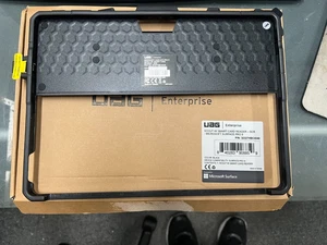 UAG Scout  w/ Smart Card Reader Case -SCR- Microsoft Surface Pro 9 (Black) - Picture 1 of 7