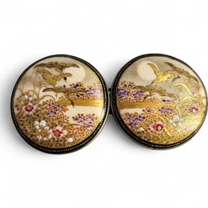 Atique Japanese Kyō-Satsuma silver art buckle, Kyoto c.1890–1915, fine quality - Picture 1 of 12