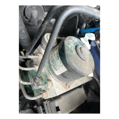 VW TRANSPORTER T5 2004 2.5 DIESEL abs pump 7h0614111g - Image 1 of 4