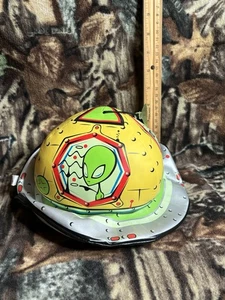 1993 Alien Martian Space Ship Stuffed/Plushy Vinyl Window Cling Toy - Good Stuff - Picture 1 of 10