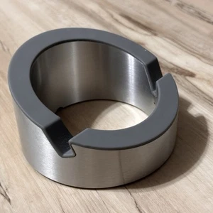 Williams-Sonoma Kitchen iPad Stand Tablet Holder Stainless Steel Round Circle - Picture 1 of 4
