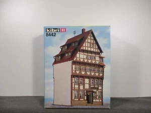 Kibri Spur H0 8442 Modellbausatz Fachwerkhaus ungebaut in OVP - Bild 1 von 2