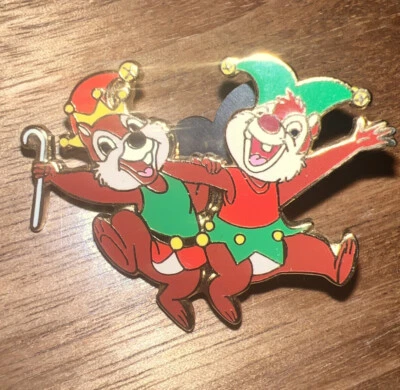 2006 Christmas Chip and Dale Disney Pin Limited Edition LE 500 Pre Owned - Image 1 of 3