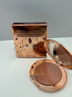 Charlotte Tilbury Hollywood Rose Gold Glow Highlighter Compact 7G - Image 1 of 2