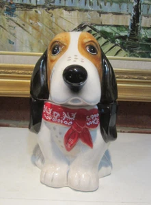 The Pioneer Woman Henry the Basset Hound Treat Jar Bel cane in sciarpa rossa - Foto 1 di 24