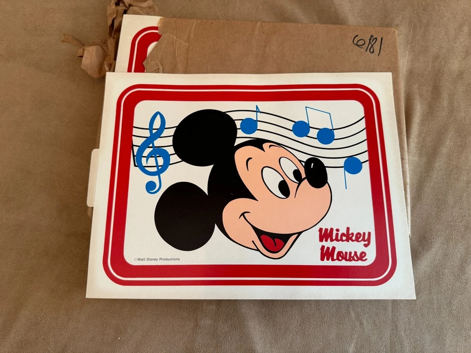 Pacote completo Vintage Mickey Mouse NOVO Adesivo Disney 8 x 12 toca-discos LOTE WDP - Imagem 1 de 4