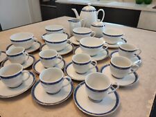  CHRISTOFLE modèle "Oceana bleu" Service à thé et café porcelaine 39 pièces 