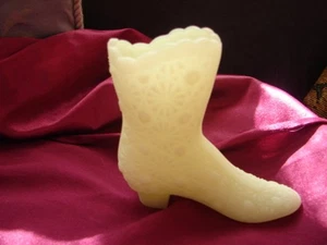 Vintage Marked Fenton Yellow Color Art Glass Moon and Stars Boot - Picture 1 of 2