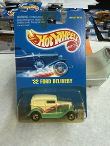 Ford Delivery 1991 Hot Wheels 32 blanco y turquesa coleccionista #135 nuevo - Imagen 1 de 3