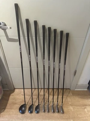 Top Flite Complete 8 Golf Club Set SENIOR FLEX 3 Wood 4 5 Hybrid 6-P Iron Wedge - Image 1 of 4