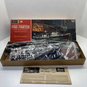 1962 Revell Firefighter Fireboat New York Harbor Ship Model Kit nuovo H-389 - Foto 1 di 3