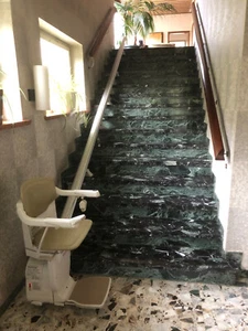Treppenlift Lifta- Avantgarde, Modellreihe 3000, neuwertig, Länge ca. 5000mm - Bild 1 von 3