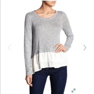 Le Lis Long Sleeve Ruffle Hem Top Women's Size S Gray White Round Neck - Picture 1 of 5