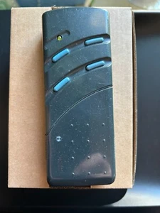 Original Bosch 4-Kanal Handsender für Garagentorantrieb - Bild 1 von 3