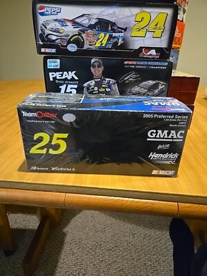 Coche diecast Brian Vickers Nascar 2005 1/24 (sellado) Foto 1 de 3