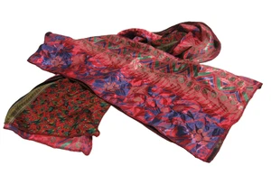 Bufanda 100% Seda Oblonga Verde Estampado Floral 8" x 72” Path of the Spirit Nueva India - Imagen 1 de 6