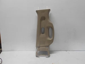 RAM 1500 2009-2022 PASAJERO DELANTERO DERECHO SUPERIOR B PILAR EMBELLECEDOR MANIJA EMBELLECEDOR - Imagen 1 de 3