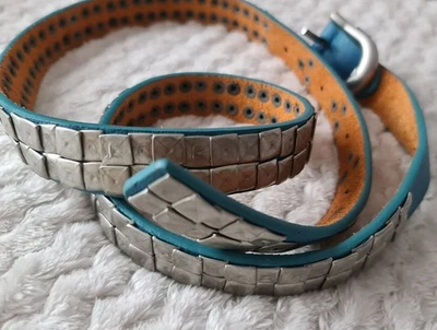 NEU ,Auffälliger Gürtel blau,  Flachnieten ,bohemian  95 cm lang - Bild 1 von 4