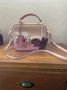 Bolso Bandolera Pequeño de Cuero Rosa RADLEY Spring Street - Nuevo con Etiquetas - Precio de venta sugerido por el fabricante 239 GBP - Imagen 1 de 15