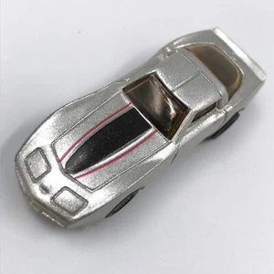VTG 1982 Miniature Chevy Corvette Diecast Car Micro Machines Pull Back-N-Go - Picture 1 of 6
