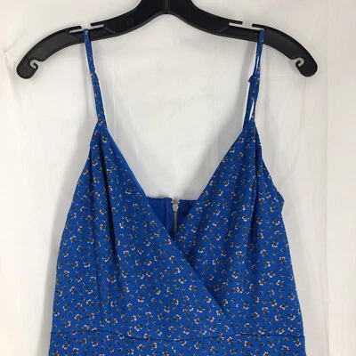 Mono Material Niña Floral Azul Cuello en V Correa Fina Talla Mediana Foto 1 de 4