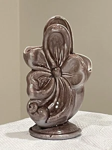 VTG Gonder Pottery Magnolia Flower Shaped Glazed Mauve Vase Made In USA - Picture 1 of 13