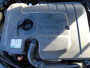 09 VOLVO C30 1.6D SE LUX TOP PLASTIC ENGINE COVER-D4164T 06-13 BREAKING CAR - Picture 1 of 4