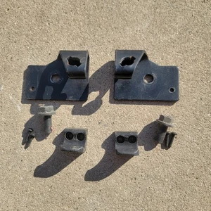 Volvo 940 Wagon Dog Gate Hardware Upper Brackets 1991-1994 745 740 945 Cargo - Picture 1 of 1
