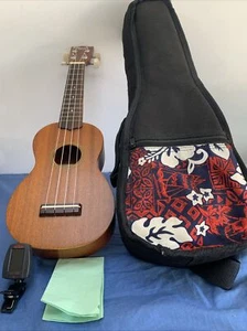 Ohana SK-10 Soprano Ukulele, Natural Finish - Picture 1 of 21