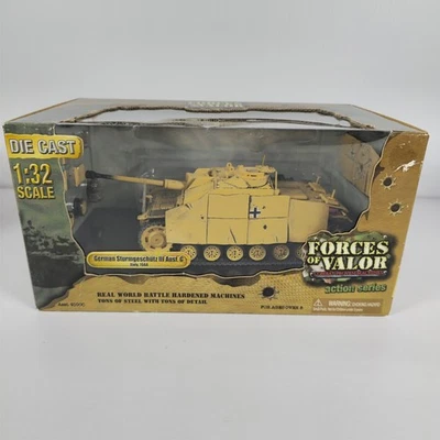 Forces of Valor German Sturmgeschutz III AUSF. G Tank Italy 1944  1:32 91000 - Image 1 of 4