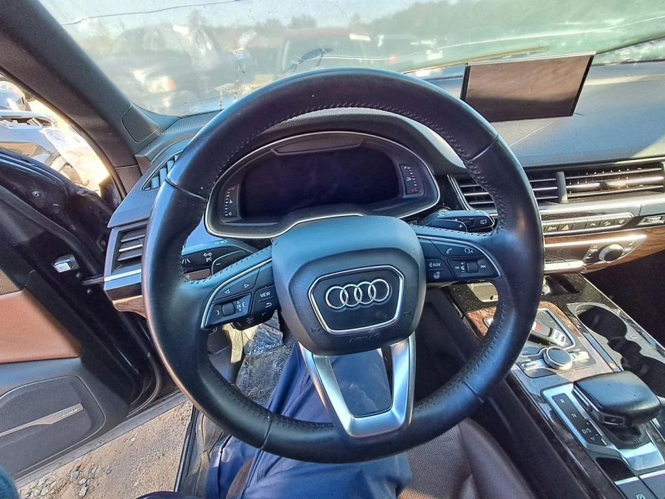 Driver Left Air Bag Front Driver Wheel Fits 17-19 AUDI Q7 4849963 Foto 1 de 4