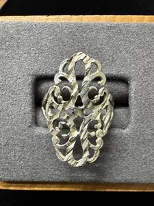Stylish Genuine Sterling Silver Ring Hallmarked Solid 925 Handmade Size 7.5 - Picture 1 of 9