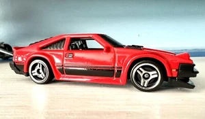 2023 Hot Wheels 82 Toyota Supra rot lose - Bild 1 von 2
