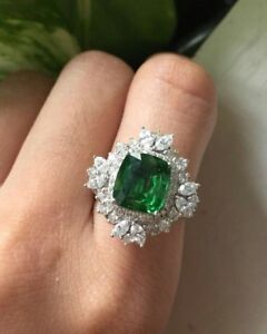 13ct (15mm)Cushion Cut Green Gemstone& Marquise CZ Studded Wedding Designer Ring