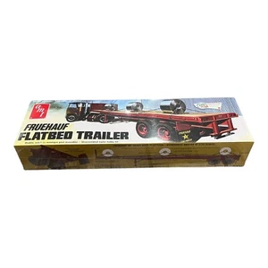 NEW & SEALED AMT 1/25 Scale Fruehauf Flatbed Trailer Plastic Model Kit AMT-617 - Picture 1 of 3