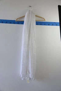 NEW COLLECTION EIGHTEEN Womens Scarf white with metallic stripping 20x72 - Picture 1 of 2