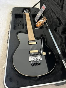 E-Gitarre Ernie Ball Music Man Axis Schwarz (Nicht Peavey, EVH, Kramer) - Bild 1 von 7