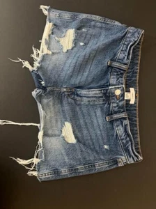 Forever 21 Women’s Distressed Blue Denim Cutoff Shorts Sz 28 - Picture 1 of 6
