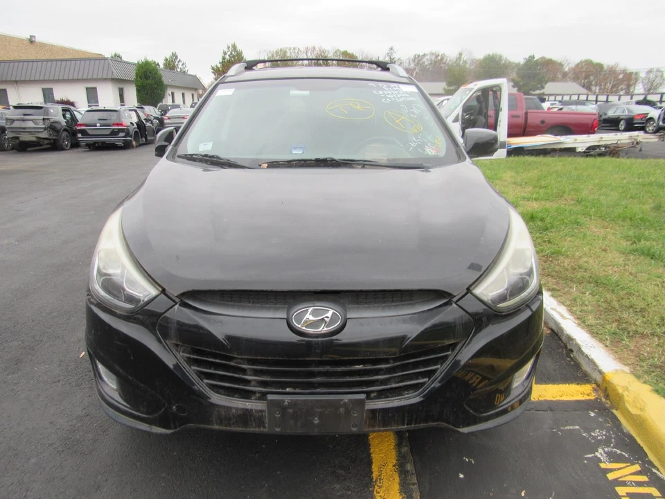 BATTERY TRAY FITS 10 11 12 13 14 15 HYUNDAI TUCSON - Image 1 of 4