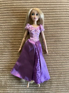 Disney Barbie Rapunzel 12" Near Mint Condition  - Bild 1 von 2