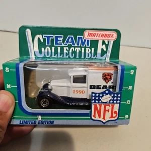 Matchbox 1990 NFL Team Collectible BEARS Delivery Truck White Rose NFL-90-2 - Bild 1 von 3