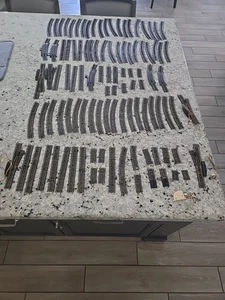 100+ HO Scale Train Tracks AHM, Bachmann, Lionel, Unbranded - Picture 1 of 6